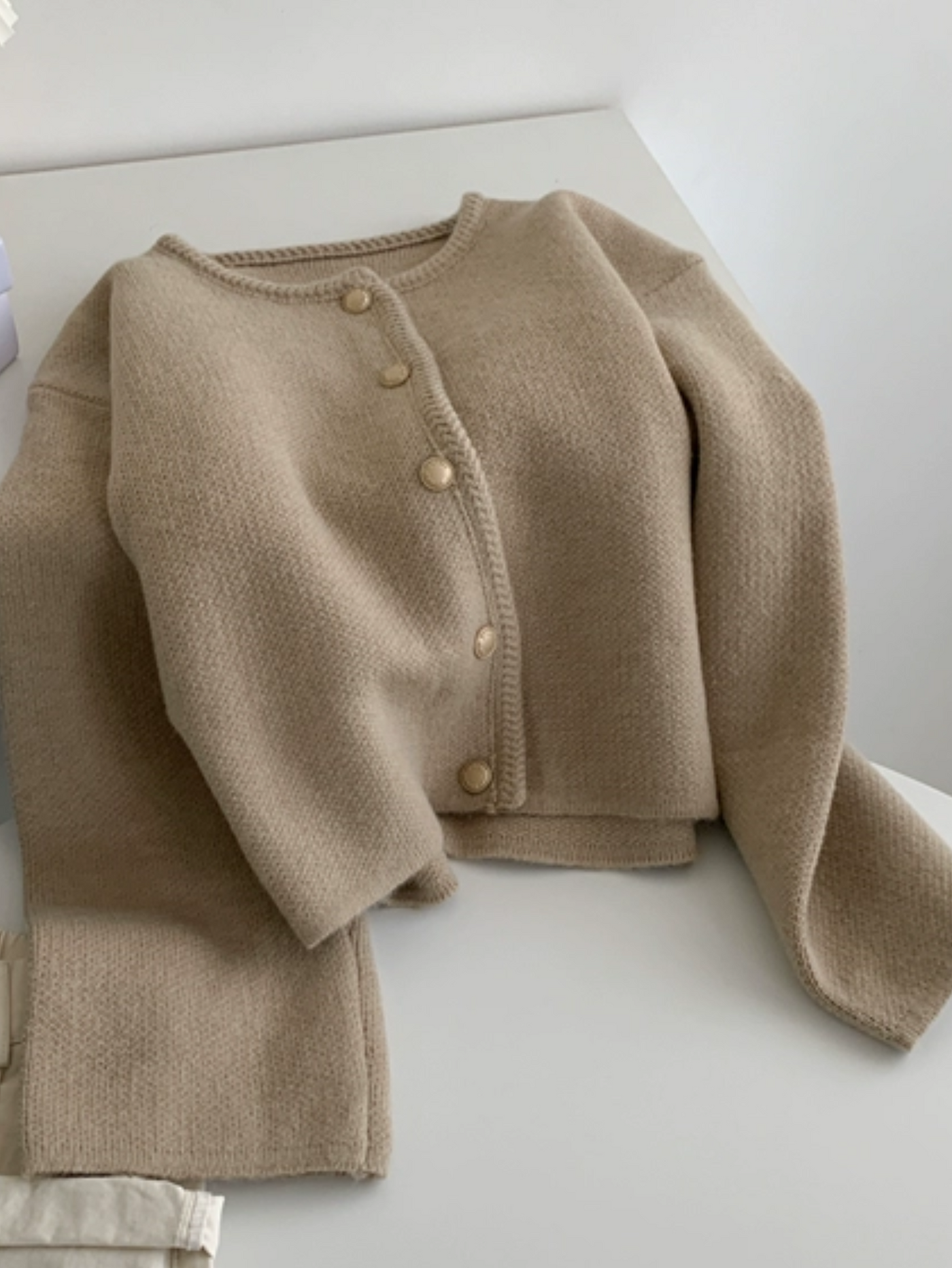 CASEY CARDI