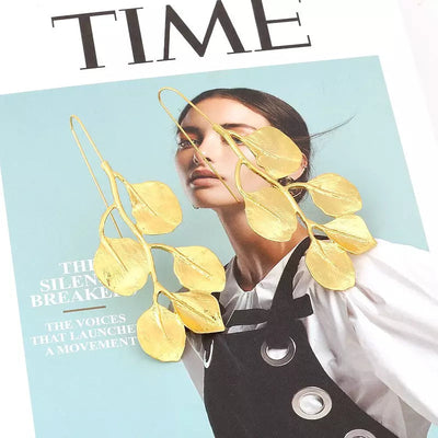 nuria golden earrings